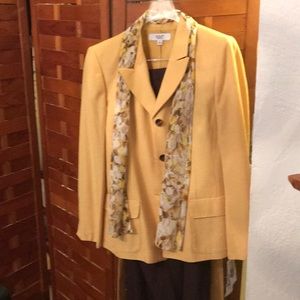 NWT Yellow jacket & brown pants & scarf by Le Suit